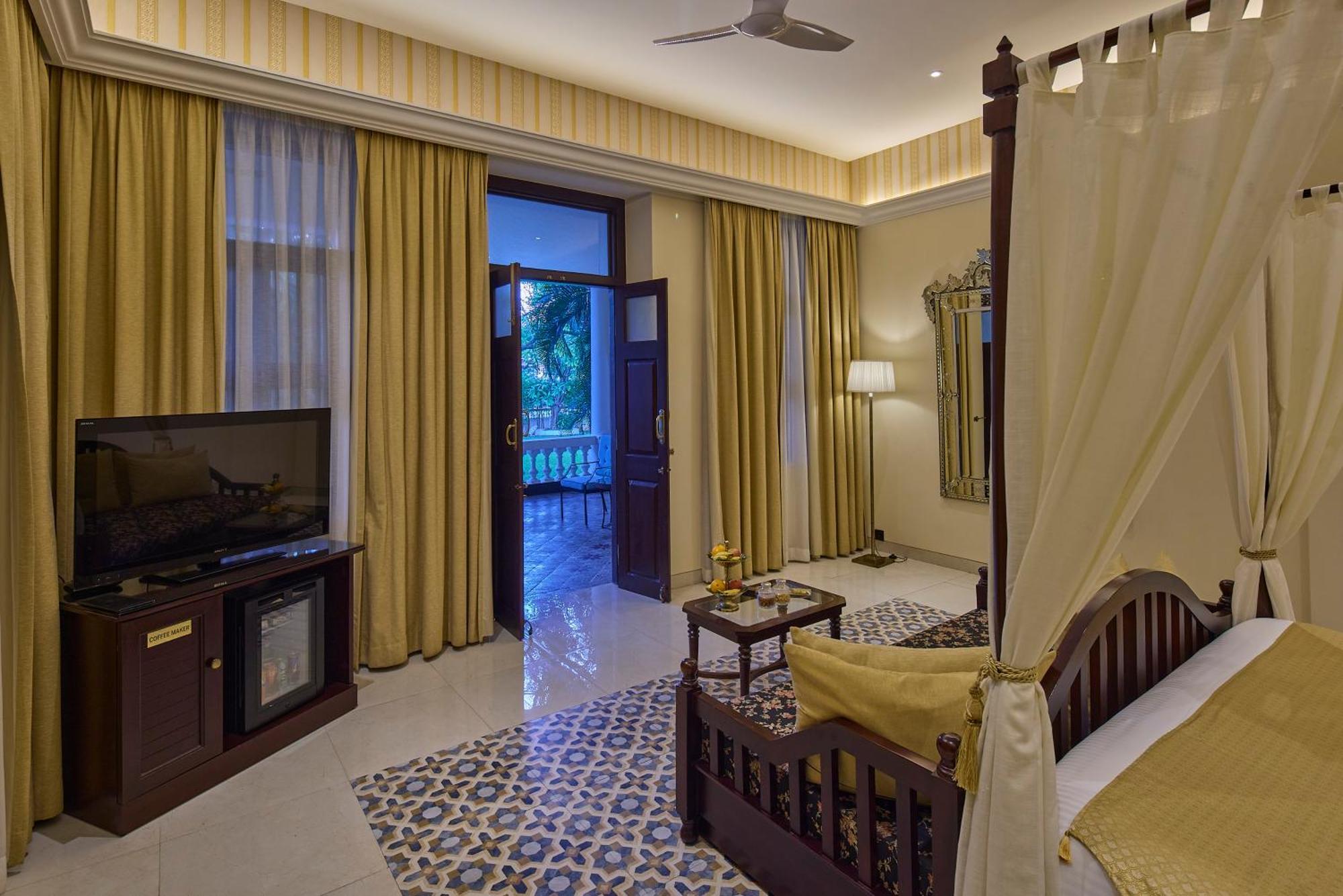 Royal Orchid Metropole Мисор Екстериор снимка
