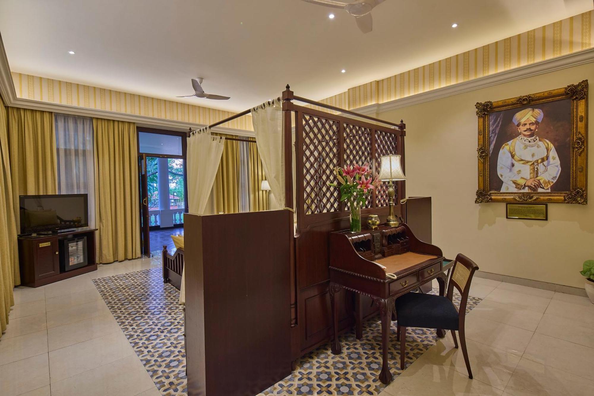 Royal Orchid Metropole Мисор Екстериор снимка