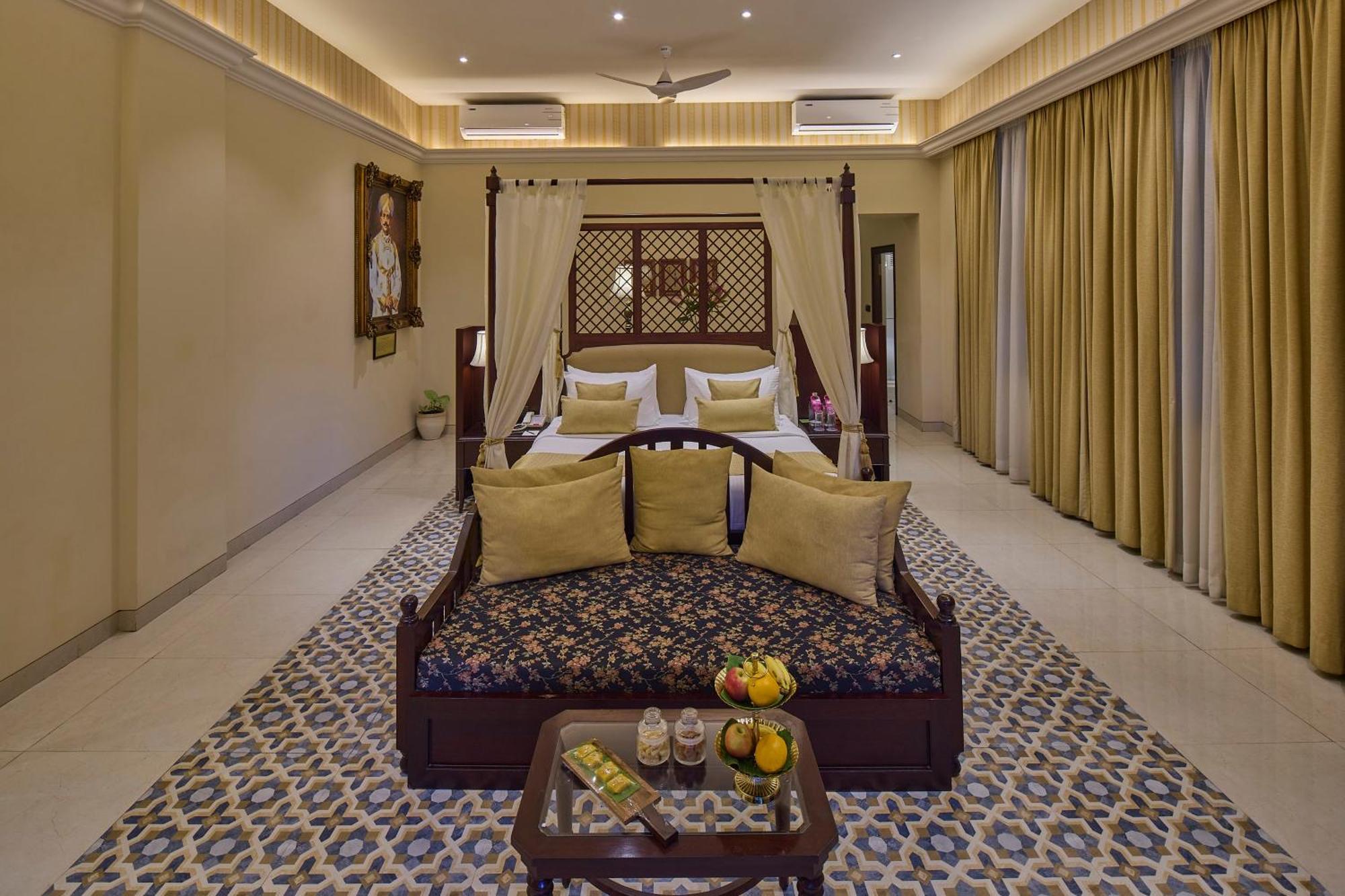 Royal Orchid Metropole Мисор Екстериор снимка